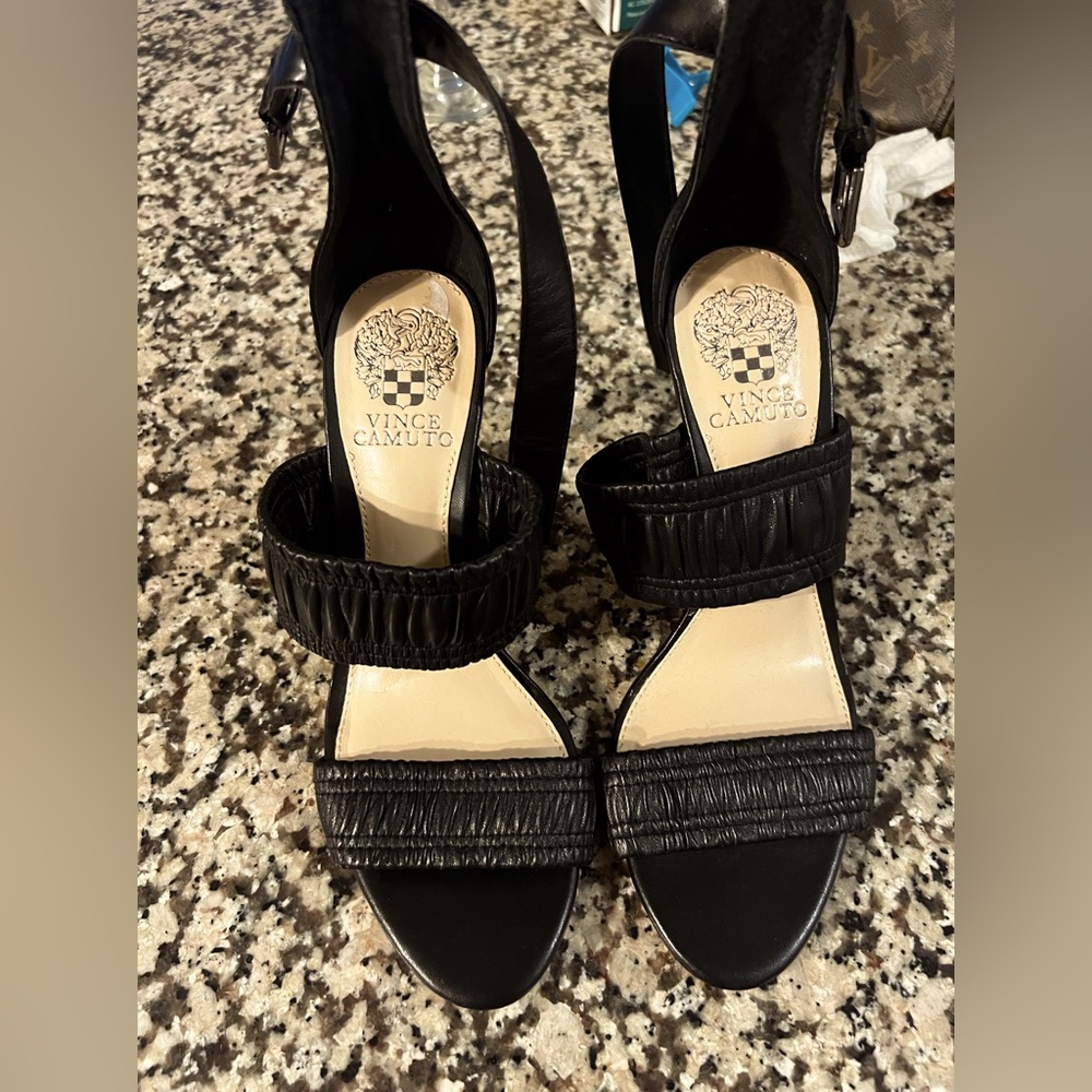 Vince Camuto heels size 8.5. New without tags.